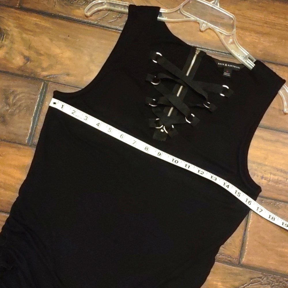 "Rock and Republic" Strappy Tank Top. Size M. - Picture 5 of 7
